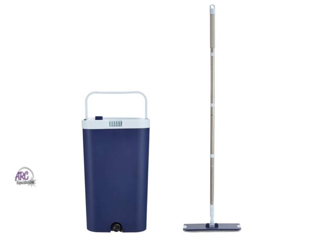 Lot 56-205614 - NEW OUT OF BOX Casabella Clean Water Flat Mop Bucket and mop