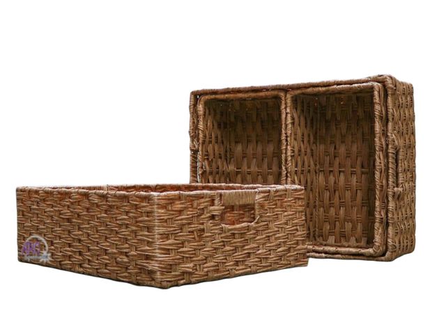 Lot 56-302214 - New set of 3 faux wicker bins Two smaller baskets fit inside the largest third basket