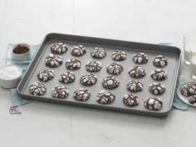 Lot 56-334818 - NEW, HomeKitchenBakewareGoodCook® XL Nonstick Cookie Sheet - Gray