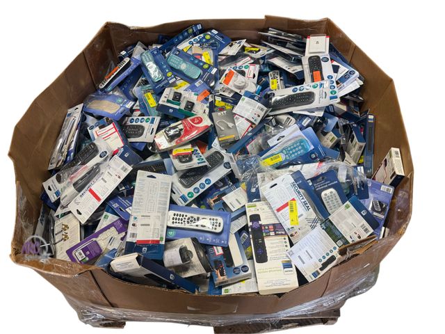 Lot 56-607760 - Pallet of 400+ universal remotes and more (Mostly Remotes)