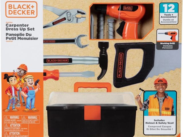 Lot 56-570730 - New, sealed Black+decker Junior Carpenter Dress Up Set with 12 Tools &amp; Accessories