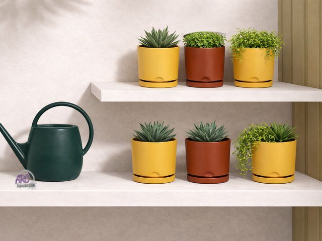 Lot 56-467650 - NEW Lot of 6 4” Resin Indoor/Outdoor Planter Pots and 1 1gal Plastic Watering Can