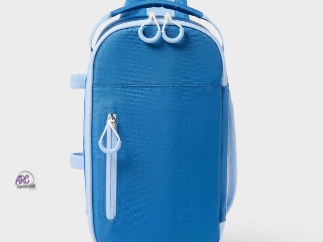 Lot 56-864434 - New - Sun Squad 6 Can 4.5qt Soft Sided Cooler