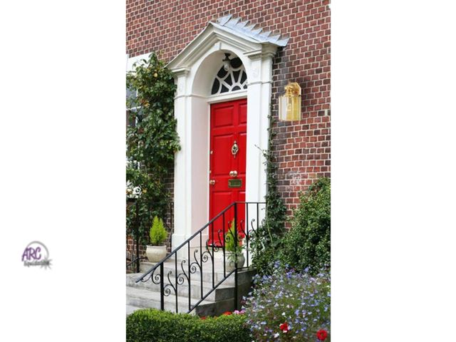 Lot 56-408633 - New Westinghouse 6685300 One-Light Exterior Wall Lantern, Polished Brass Finish on Steel with Clear ...