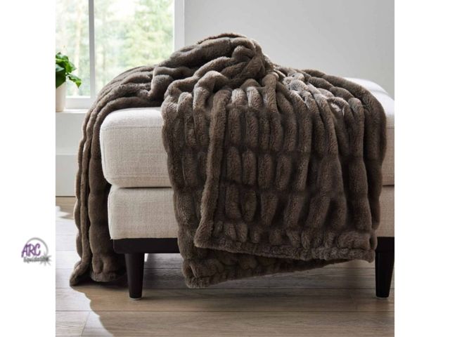 Lot 56-298114 - NEW Better Homes &amp; Gardens Brown Ruched Faux Fur Throw, 50"x72"