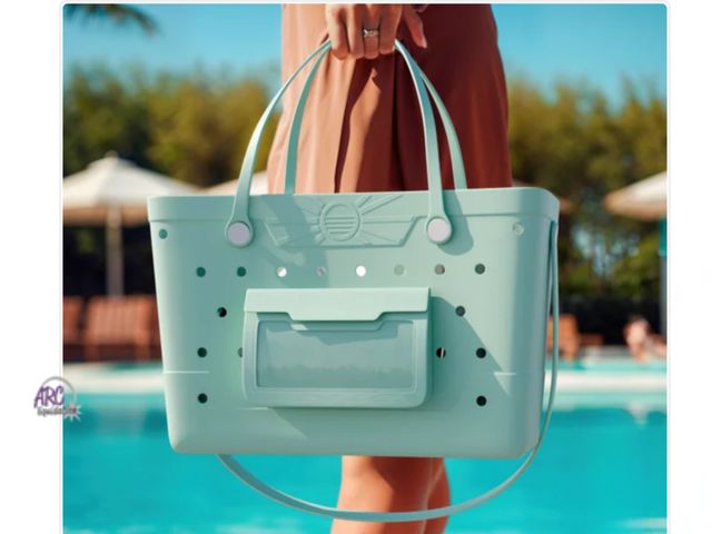 Lot 56-299714 - NEW Beachcomber Bag Retail $50 Spacious Interior to Accommodate All Your Belongings Durable, Washabl...
