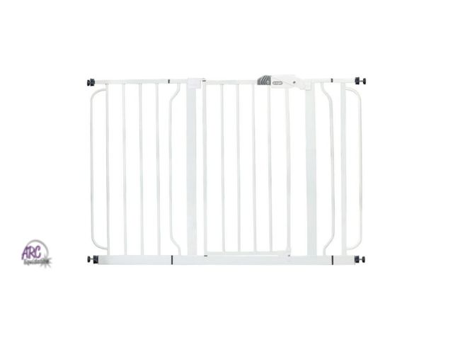 Lot 56-731917 - New in box. Regalo Easy Step 49 inch Extra Wide Baby/pet Safety Gate