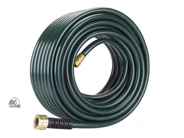 Lot 56-503664 - APPEARS NEW Husky 5/8 in. x 100 ft. Heavy-Duty Hose