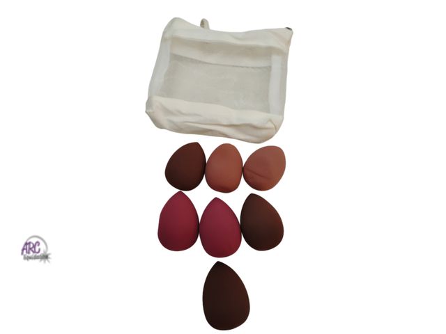 Lot 56-500634 - NEW-7 piece various colors beauty blenders in mesh bag