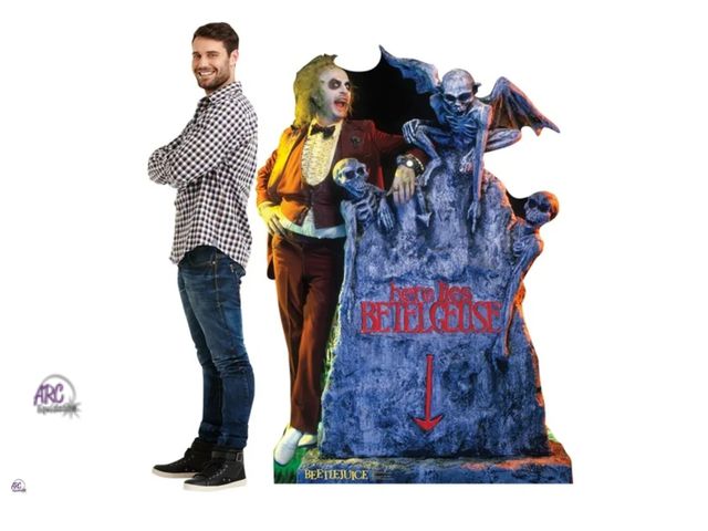 Lot 56-760923 - New lifesize  Beetlejuice - Here Lies Betelgeuse Life Size Cardboard Cutout Standup - Beetlejuice (1...
