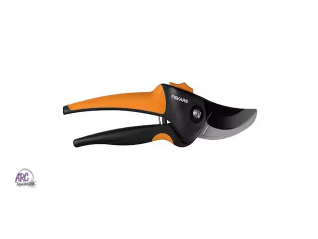 Lot 56-241265 - New Open In Box - 3/4 in. Cut Capacity 9.4 in. Steel Blade Bypass Pruning Shears with SoftGrip Handl...
