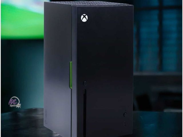 Lot 56-172235 - New In Box Xbox Series X Replica Mini Fridge Thermoelectric Cooler, 10 Liters with LEDs and surface-...
