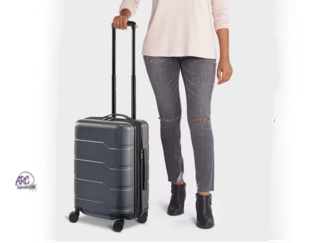 Lot 56-352124 - New Hardside Carry On Spinner Suitcase - Open Story