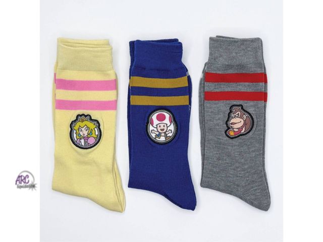 Lot 56-213734 - NEW Nintendo Princess Peach, Toad &amp; Donkey Kong 3pk Crew Socks 8-12 Men’s