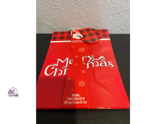 Lot 56-321730 - New, Lot of 22 Merry Christmas bags, 
7.5x4.5x9.87