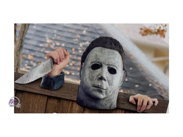 Lot 56-248723 - New Michael Myers Fence Creeper 3 Piece Halloween Movie Decoration