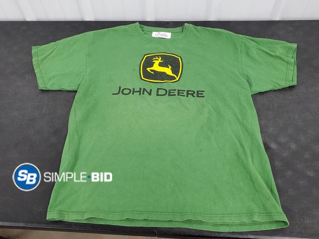 Lot 58-39695 - John Deere Tshirt - XL - Light Use