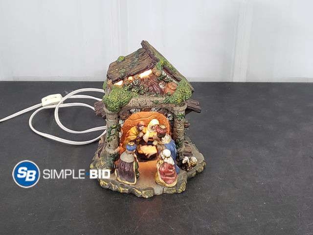 Lot 58-80097 - Christmas Nativity Scene House Lightable Stable and Figurine - works