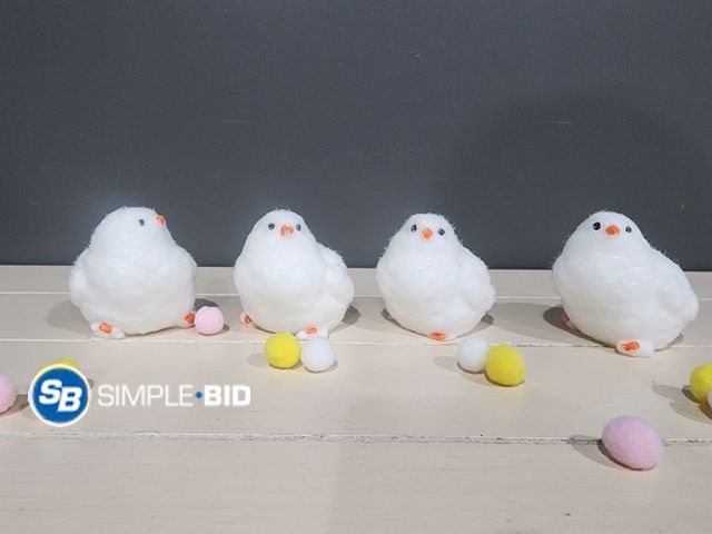 Lot 58-40238 - Set of (4) New super cute ultra soft chick squeeze fidget toys