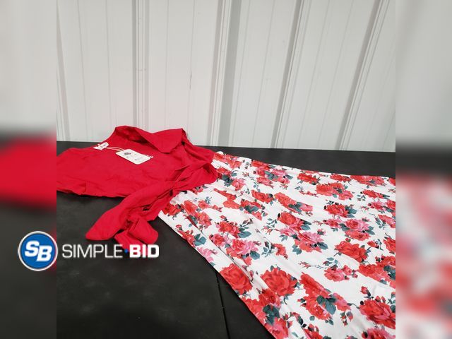 Lot 58-15833 - Red and Floral Print Dress with Tie - Size Small - NWT