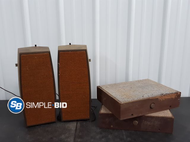 Lot 58-38098 - Lot of (4) Misc Speakers