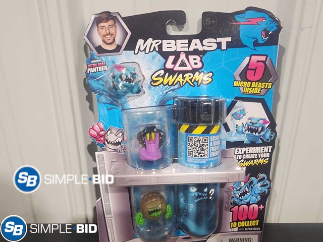 Lot 58-21714 - New MrBeast Lab Swarms Lab 5 Pack, 1 inch Swarms Action Figures over 100 to Collect, Ages 5+