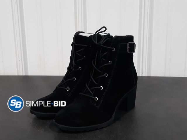 Lot 58-34800 - Women's Anne Klein Black Sued Boots -- SIZE 9M - unworn