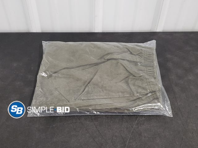 Lot 58-75104 - Mens Cords Pants - Size 38 M - New
