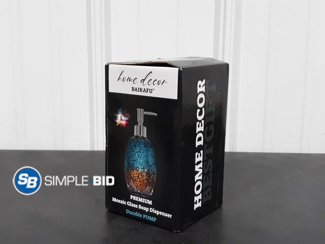 Lot 58-16955 - Premium Mosaic Glass Soap Dispenser