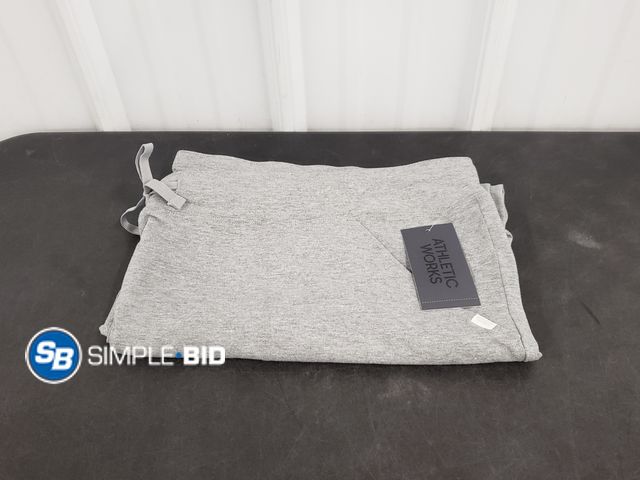 Lot 58-72315 - New Women's Plus Athletic Works Knit Capri Pants , Size 3X - Heather Grey