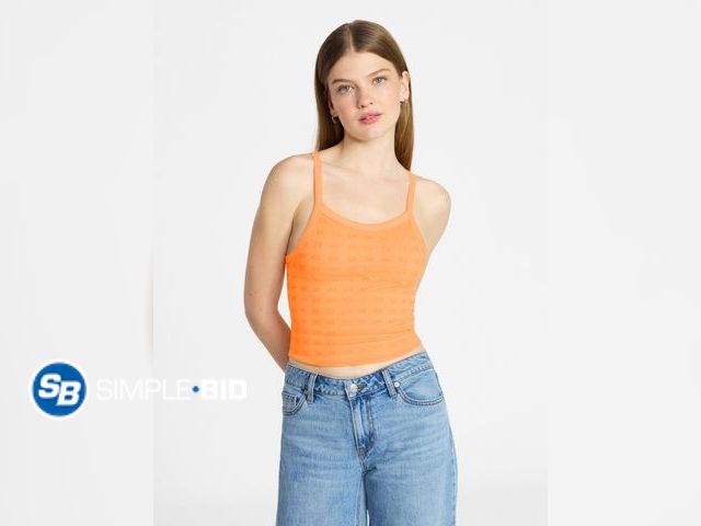 Lot 58-67972 - No Boundaries Cropped Textured Stitch Tank Top - Size Small 4-6 - NWT