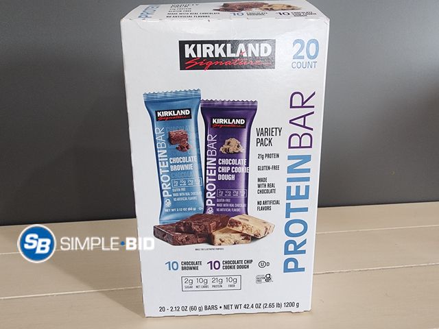 Lot 58-17347 - Kirkland Signature Protein Bars  - CHOCOLATE BROWNIE - CHOCOLATE CHIP COOKIE DOUGH - 10 count in eac...