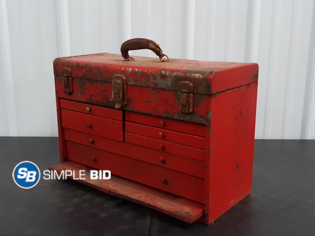 Lot 58-37114 - Metal Tool Box