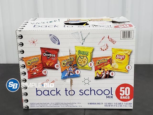 Lot 58-65882 - SNACK PACK!! --Cheetos crunchy, Doritos, Cheetos, Funyuns, Cheetos, Lays - individually packaged - u...