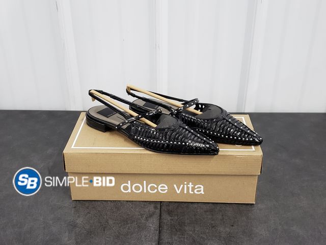 Lot 58-53821 - Dolce Vita Phinly Midnight 6.0 Shoes  - Size 6