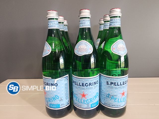 Lot 58-35938 - S.PELLEGRINO! Lot of (8) S. Pellegrino sparkling natural mineral water 25.3 fl oz each - unopened - ...