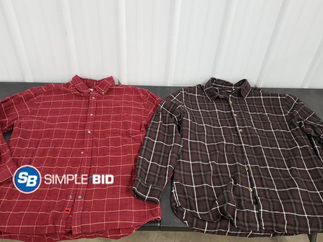 Lot 58-77274 - Lot of (2) MEN'S  Flannel Button Down Shirt - SIZE XL - used but in good condition