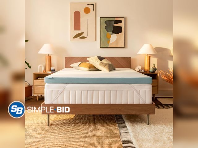 Lot 58-60131 - Tempur-Pedic TEMPUR-Adapt + Cooling 3-Inch CAL KING MATTRESS Topper Medium Luxury Premium Foam, Wash...