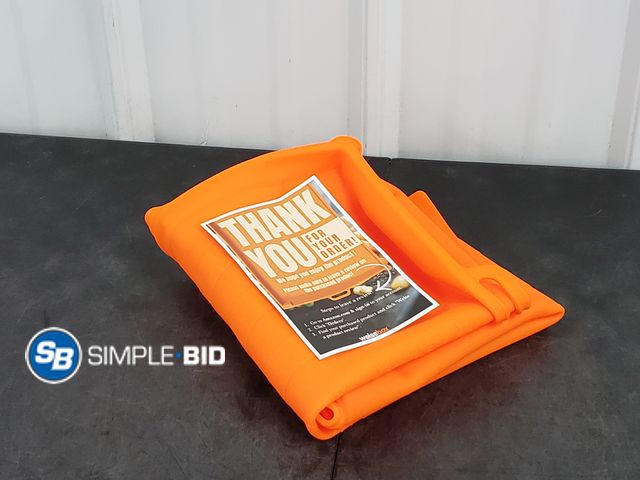 Lot 58-53875 - Silicone Griddle Mat Cover - 22"