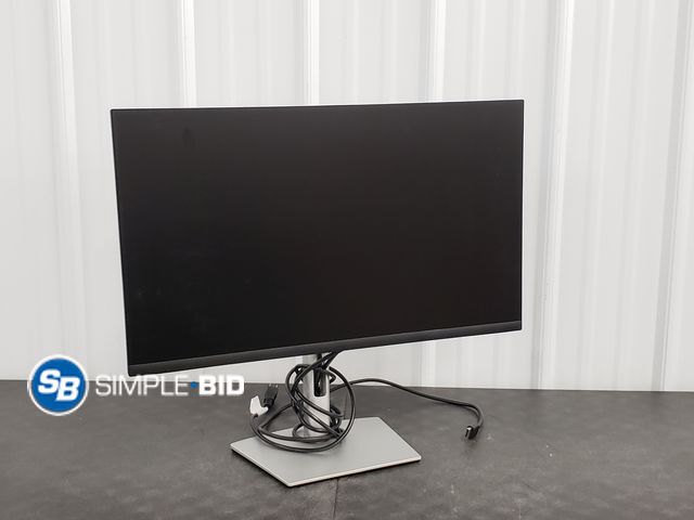 Lot 58-74663 - Computer Monitor - 27" - Used But in Great Condition