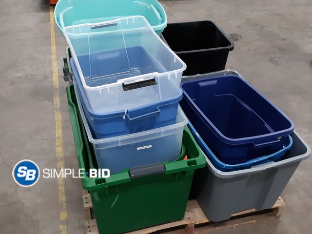 Lot 58-41946 - SKID of Sterilite Totes and more - various sizes and styles - no lids - in good condition
