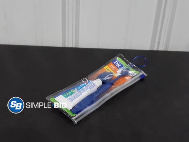Lot 58-21845 - New Dr. Fresh Travel Kit Crest/Colgate Toothpaste toothbrush &amp; cover