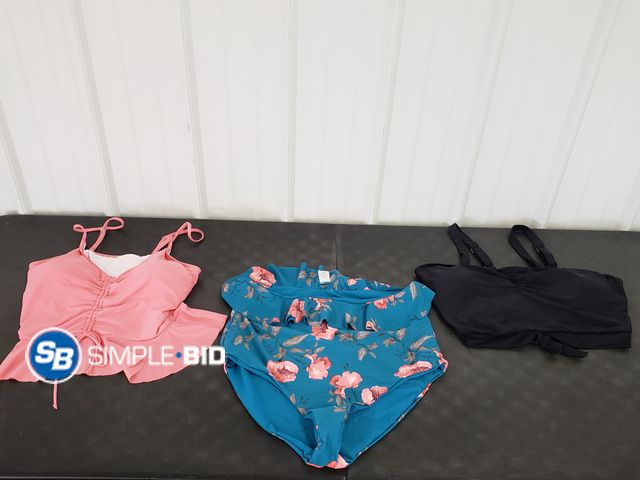 Lot 58-74597 - Women's Coral Reef Bathing Suit - SIZE XXL - (with 2 tops) - used but in good condition
