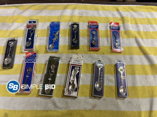 Lot 58-59617 - Other Lot of (11) Souvenir Collectors Spoons