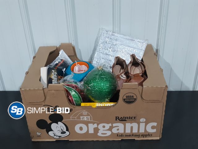 Lot 58-32782 - BOX of Small amazon items - various items - unused