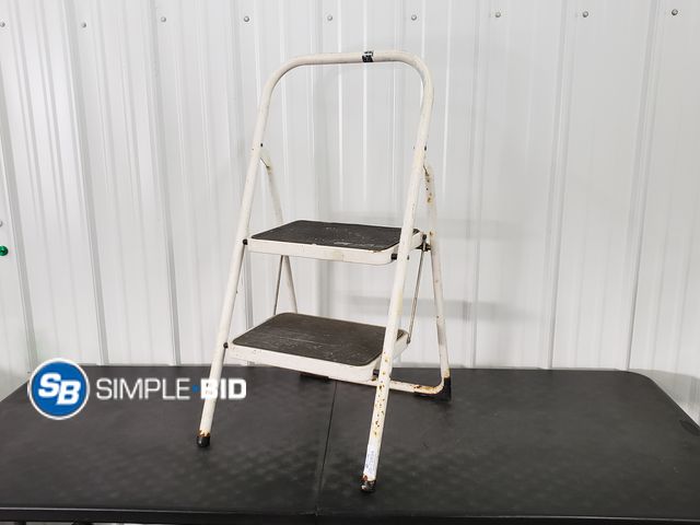 Lot 58-75894 - Metal 2 Step Ladder - used but in good condition