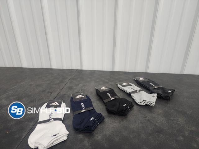 Lot 58-33577 - New Adidas Ankle Socks - 5 pairs - 2 in each package - total of 10 42-48