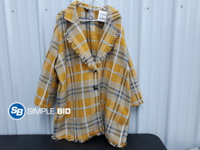 Lot 58-77780 - New Women's Davi and Dani Fall Shacket - SIZE 1XL