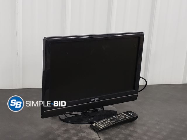 Lot 58-58817 - Insignia 19" LCD TV - Works - Has Remote
