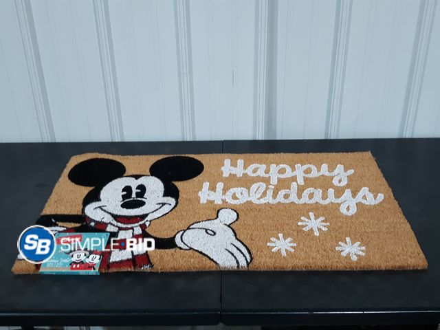 Lot 58-35422 - New Disney Mickey Mouse HAPPY HOLIDAYS - outdoor mat - 20" x 34"